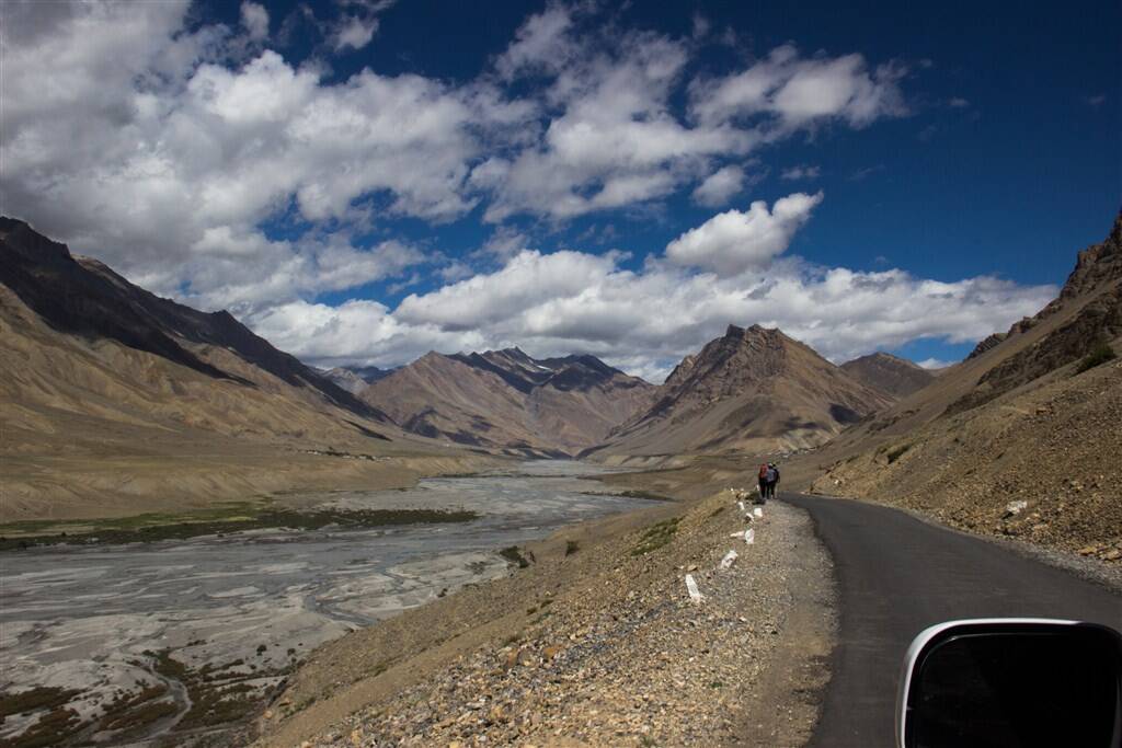 low-preview-34223 kanamo trek on the way to kaza indiahikes