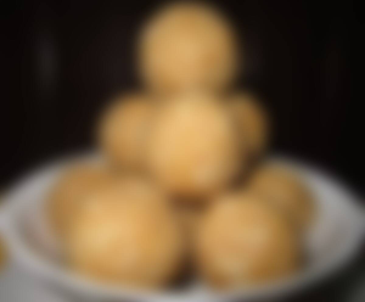 low-preview-5391afd3 5440 4aa5 9a31 b05e1121a291 peanut laddoo zero waste snacks indiahikes