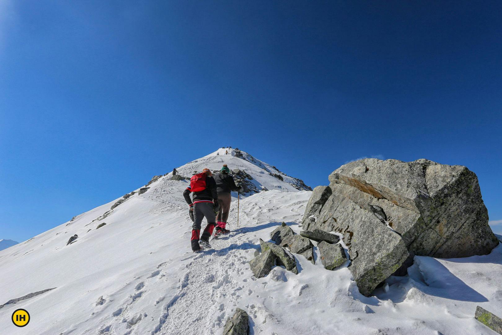 74083 pangarchulla pc satyen dasgupta trailwithtrekkers summit winter 