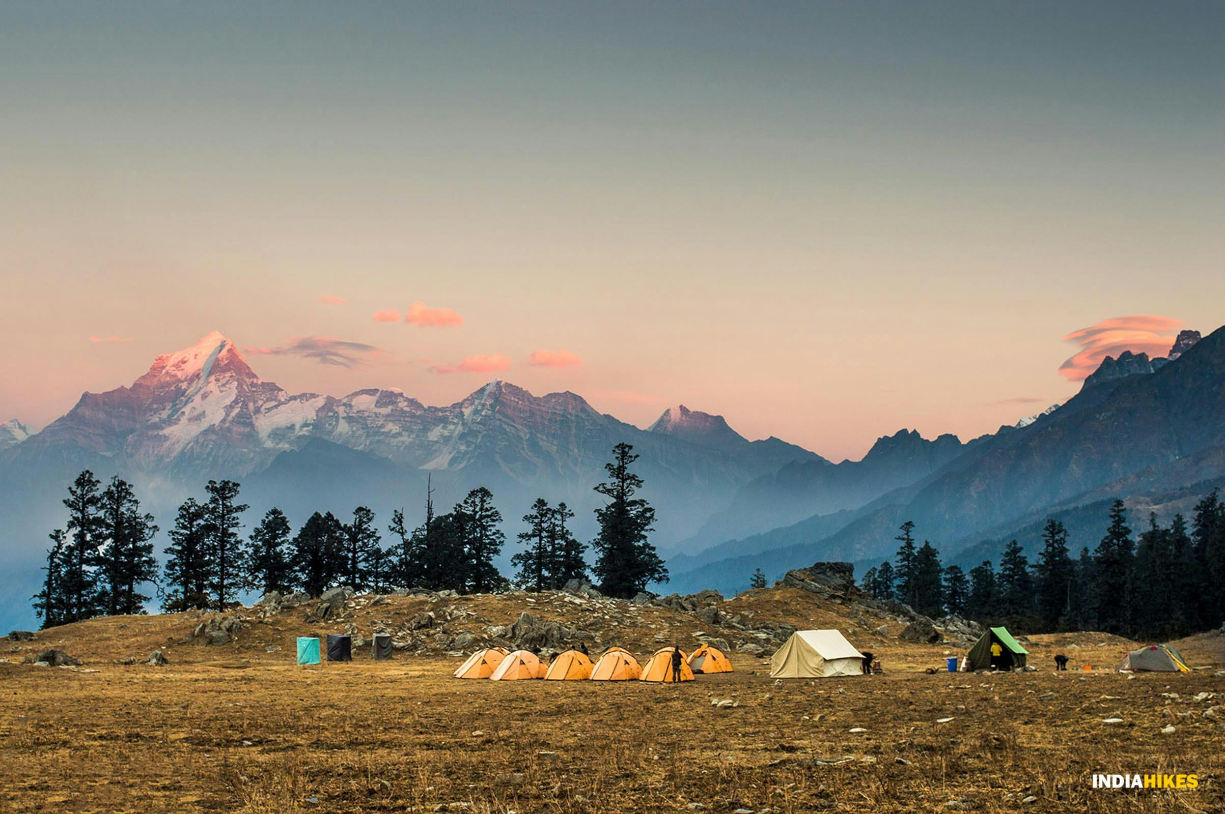 7b38bad9 913c 41d6 9d0d 1c228eab5073 kuari pass kp dan khullara camp site sunset mountains 