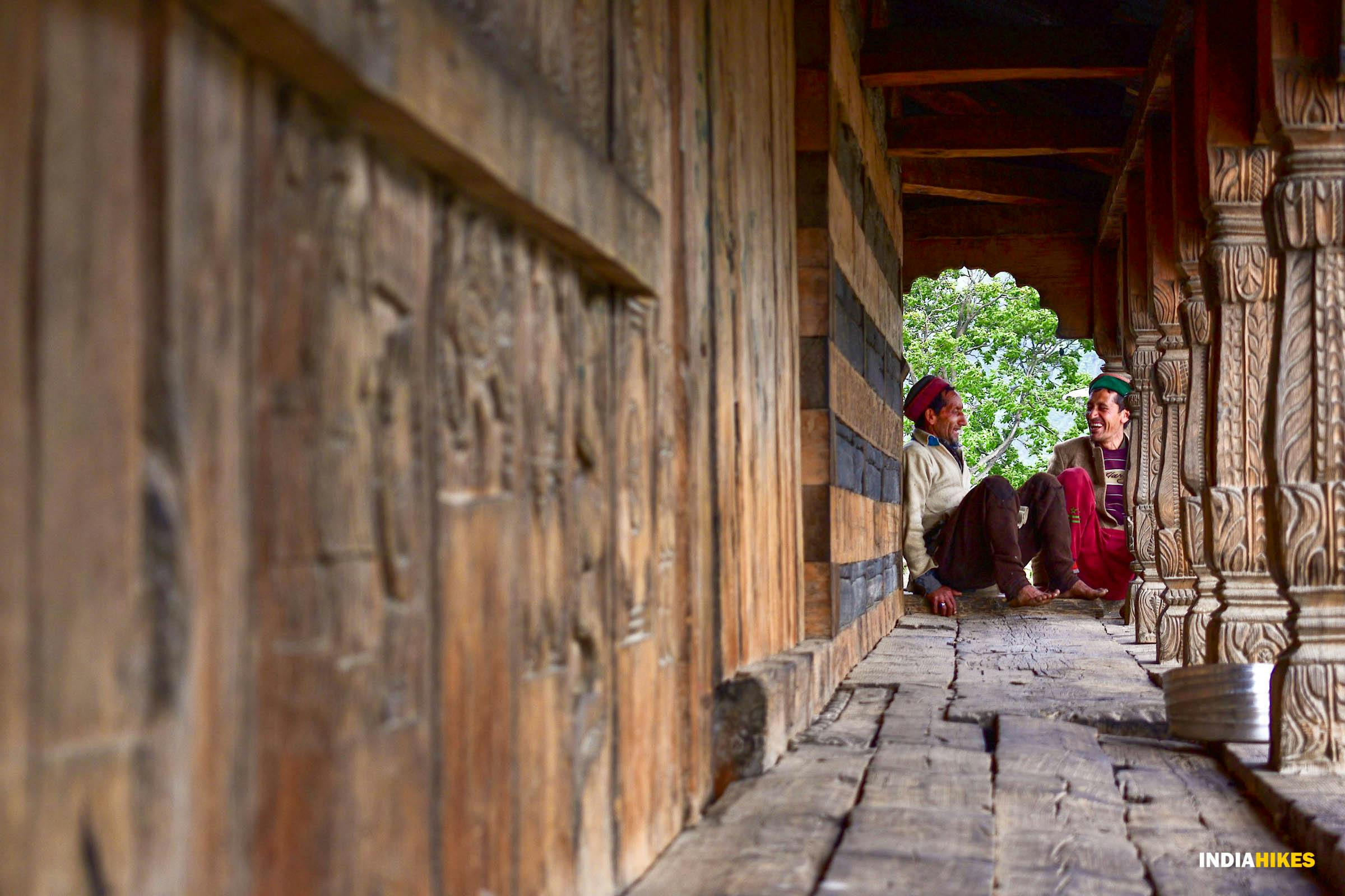 88ca1a3f f69d 422b 8944 b2aadf423018 har ki dun hkd 12may 18may    samatv iyer    two happy faces at the end of a temple corridor in the village of osla %281%29