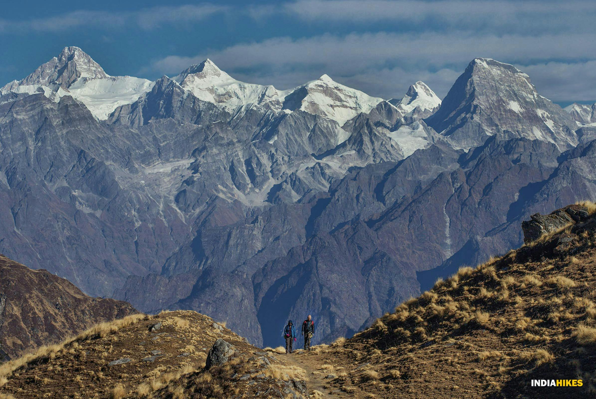 c7246690 cb79 4419 9ec4 751baf7b7ecc kuari pass kp navneeth dwarakanath  from auli lake mountain views 