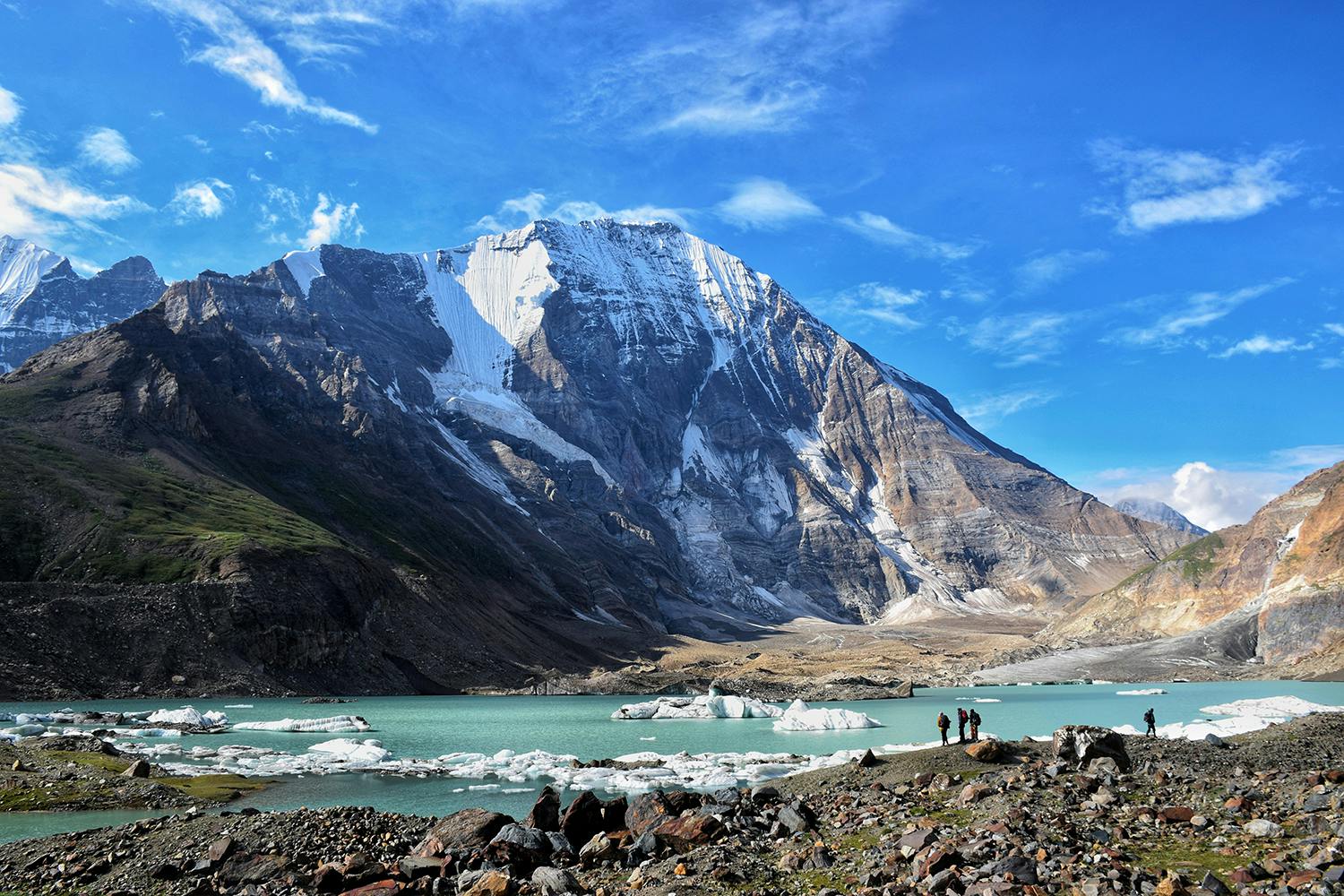 f381c6fa 2ccf 484e ada0 8cf99e9d7f30 %289%29 warwan valley photo story   kalapari top   alpine lake   glacier   nitesh kumar   indiahikes