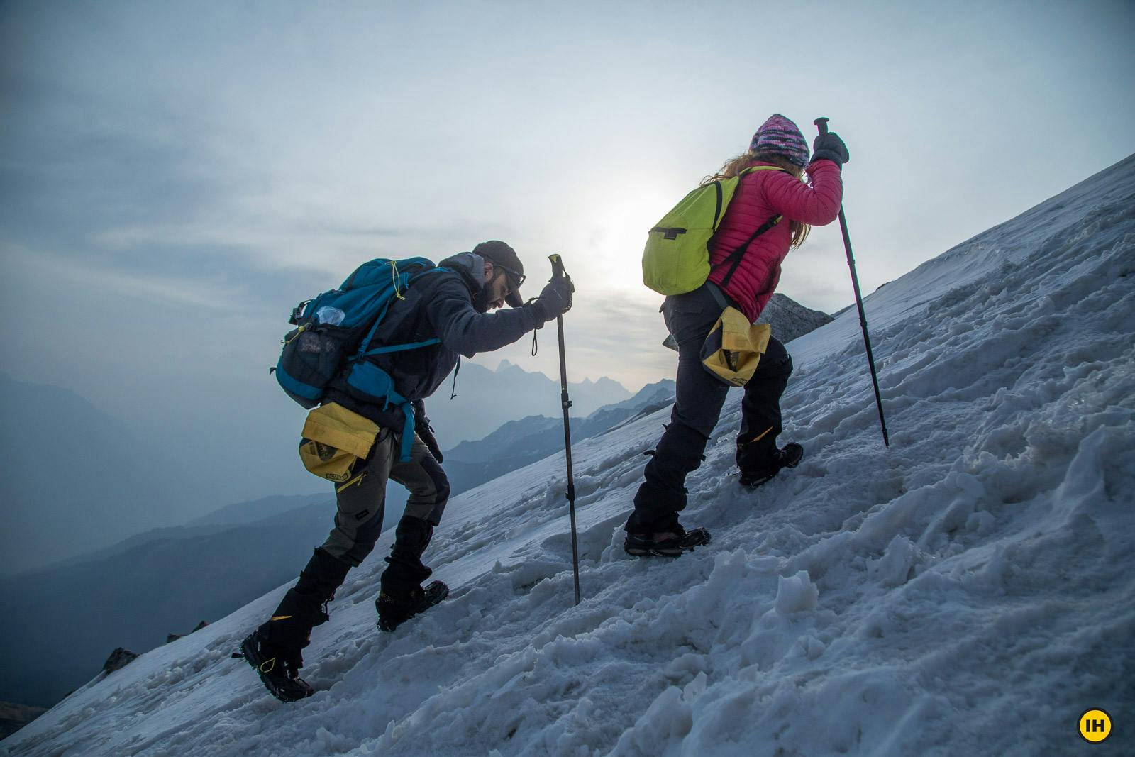 f3951947 97ba 41c5 9350 934a066f5848 pangarchulla trek pg indiahikes jothiranjan summit snow trailwithtrekkers summit push 6 